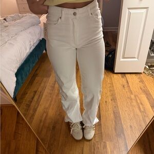 White High-Rise Straight Jeans - Women